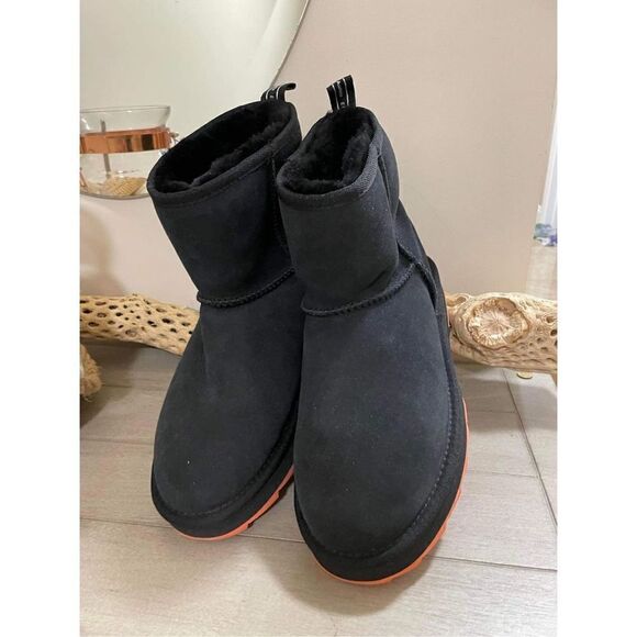 EMU Australia boots Sharky Mini Black Crimson Size 11w 10m - Picture 4 of 7